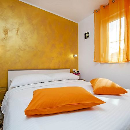 Apartment And Studio Tereza Rovinj Exterior foto